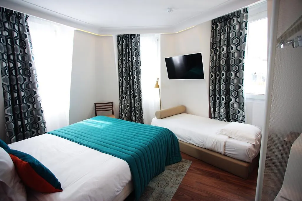 Hotell Eiffel Turenne 3*