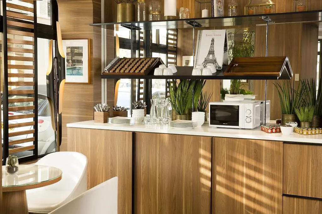 Eiffel Turenne Hotell 3*
