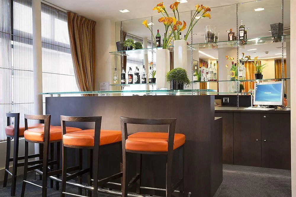 Eiffel Turenne Hotell Paris