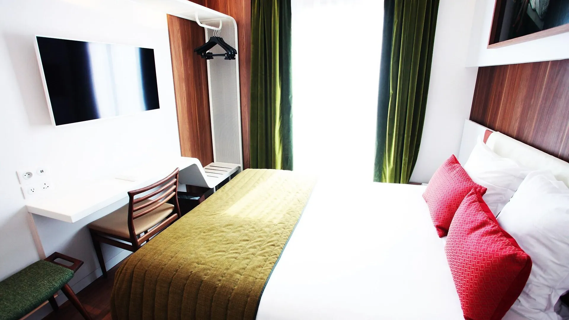 Hotel Eiffel Turenne Paris